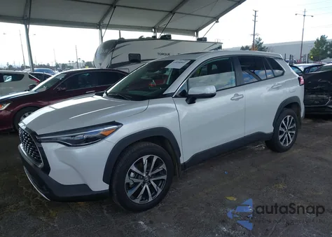 2024 Toyota Corolla Cross Xle from USA, damaged, VIN 7MUDAAAG4RV095002